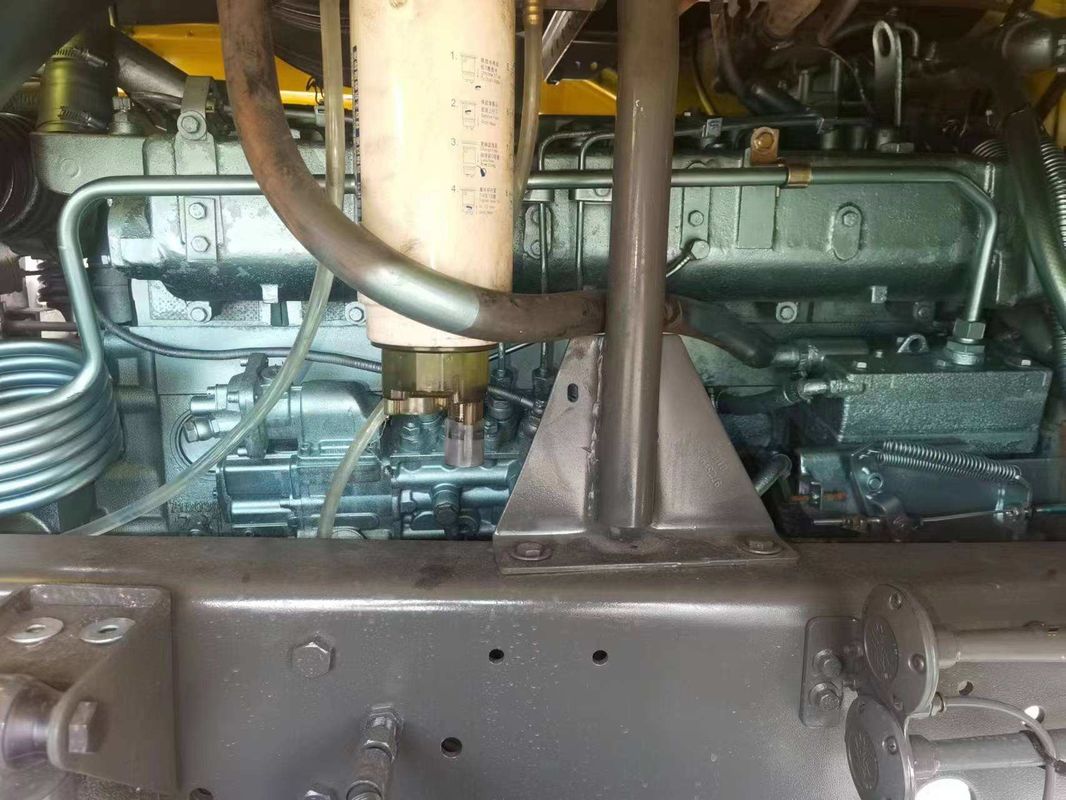 完全にリニューアルされた中古ホーボ 8x4 371hp 20-24立方メートル ティッパートラック ダンパーディーゼル