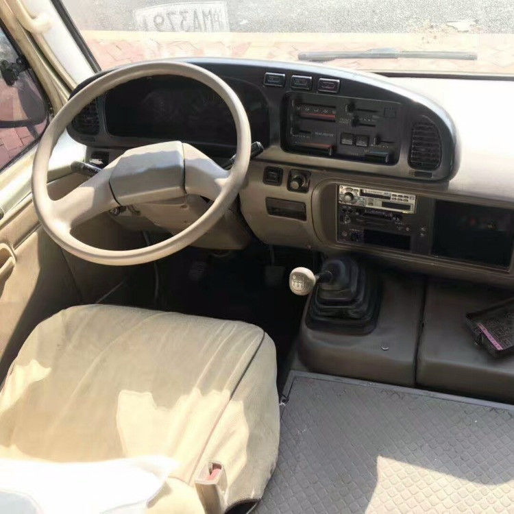 30人座のディーゼルエンジンコースターバス,ユーロ3排出基準とISO9001証明書