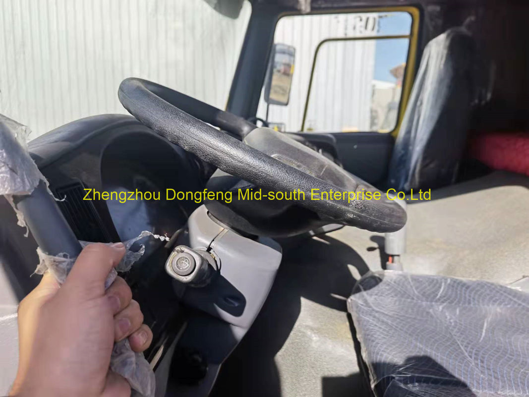 19CBMBOXと燃料タンク容量300-400Lの強力なHOWO 6x4 430hpティッパートラック