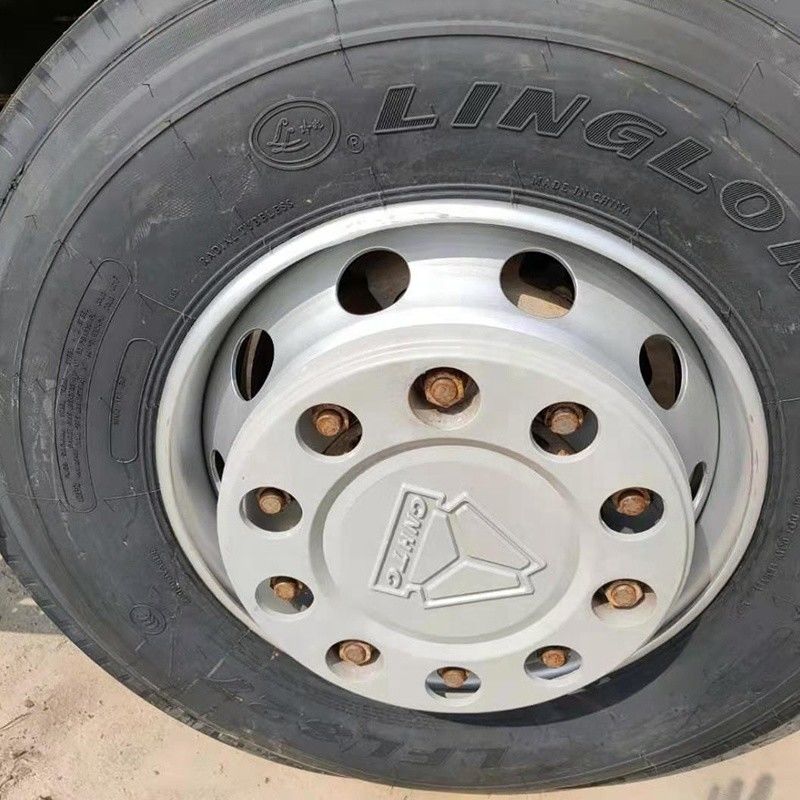 310-440hp ドンフェンダンパートラック 6X4 運転負荷 30トン以上