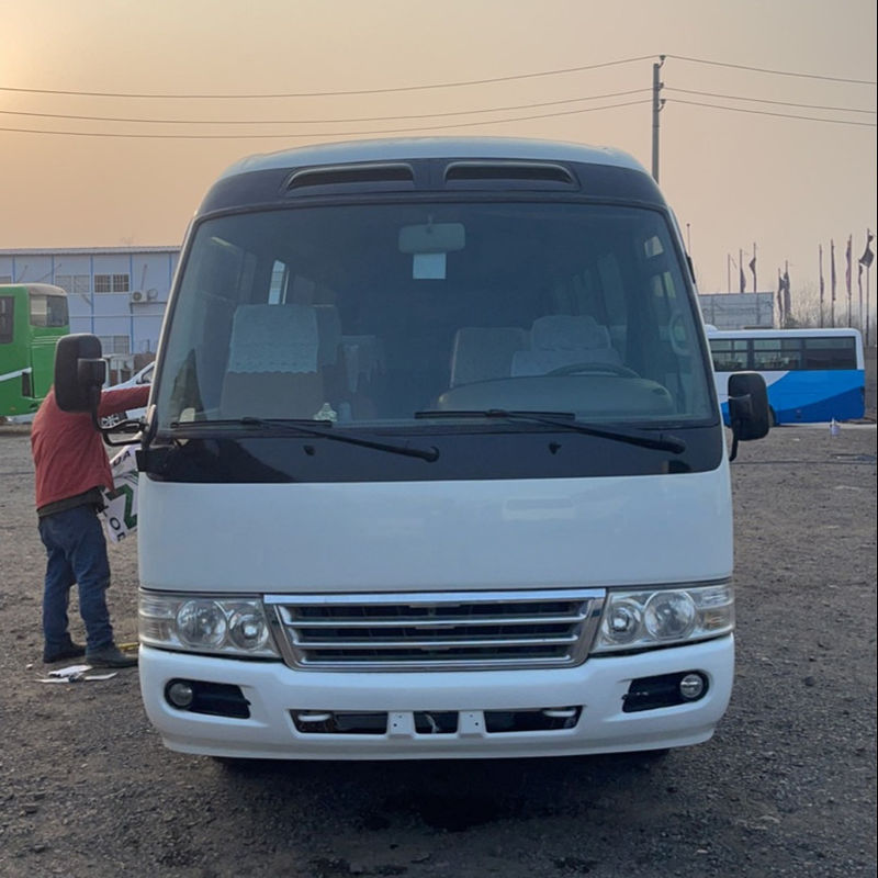 G.V.W 6750kg 相当使用された 快適な特殊カラーコースターバス 販売