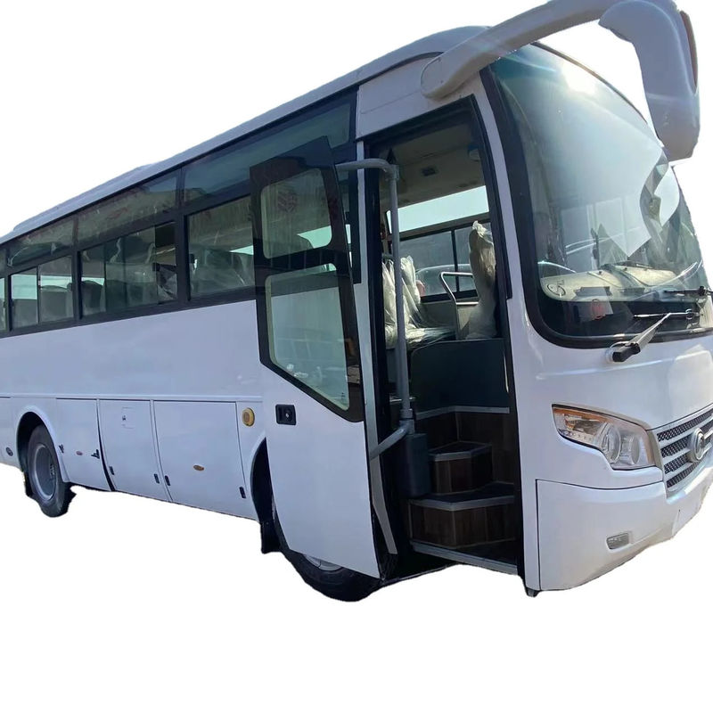 ディーゼルエンジンのバス バス 燃料型ディーゼルと最大速度 111 130 km/h