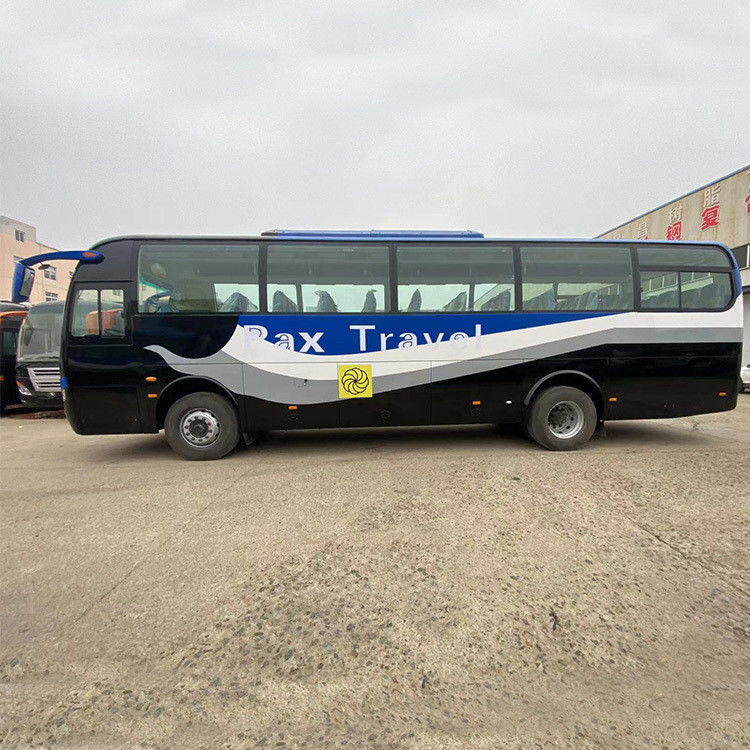 大型輸送用 57席のリニューアルされた豪華旅客バス