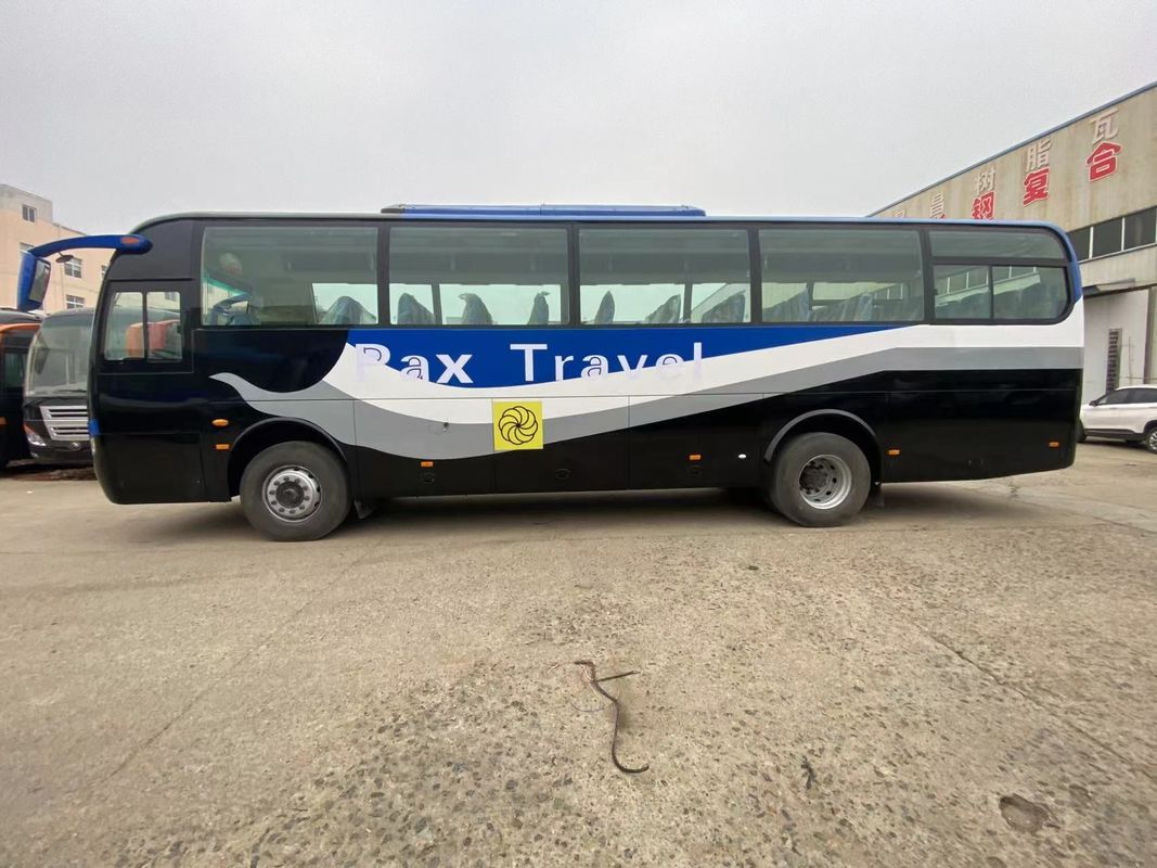 AC装備 57 席の観光バス 4-6L エンジン容量