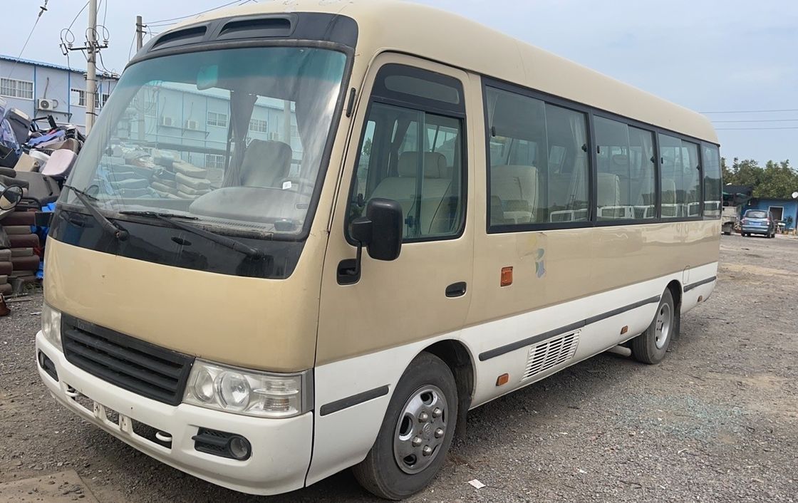 中古トヨタコースター 30人座バス 6-8L エンジン容量と最大電源113/5200kw