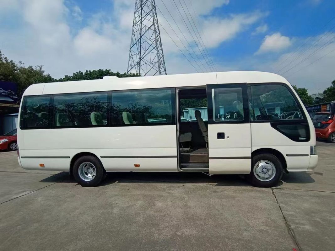 使用 26 席 28 席 30 席 コースターバス 燃料型 ディーゼル 座席容量 16-35 席