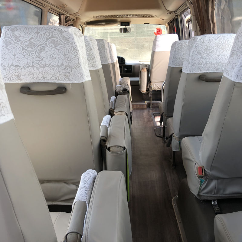 30席とディーゼルエンジンを備えた手頃な価格の中古トヨタコースターバス