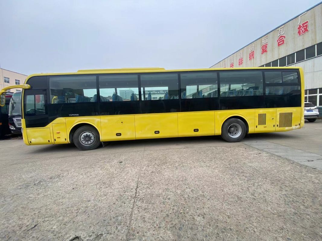 70席用 ディーゼル燃料型 6 8L エンジン容量