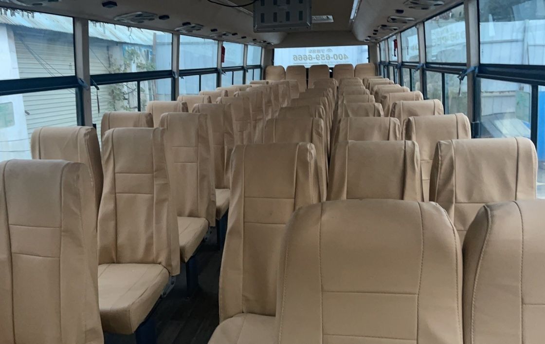 ディーゼル燃料タイプ 60席RHD右手運転で良好な状態の古車バス