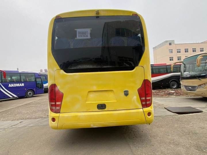 左駆動ディーゼルエンジン 70人座 中古バス バス ユーロ3 補助方向付けオプション