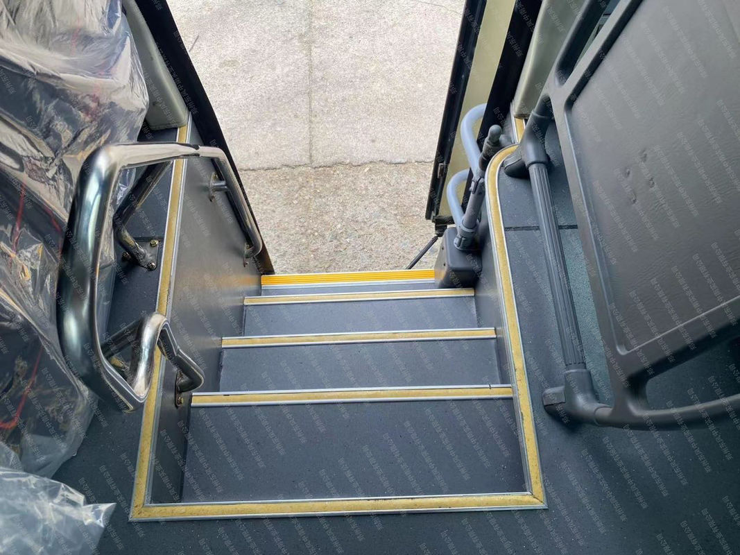 中古 バス リニューアル ユートン 55 席 バス トイレ ドライブ タイプ LHD