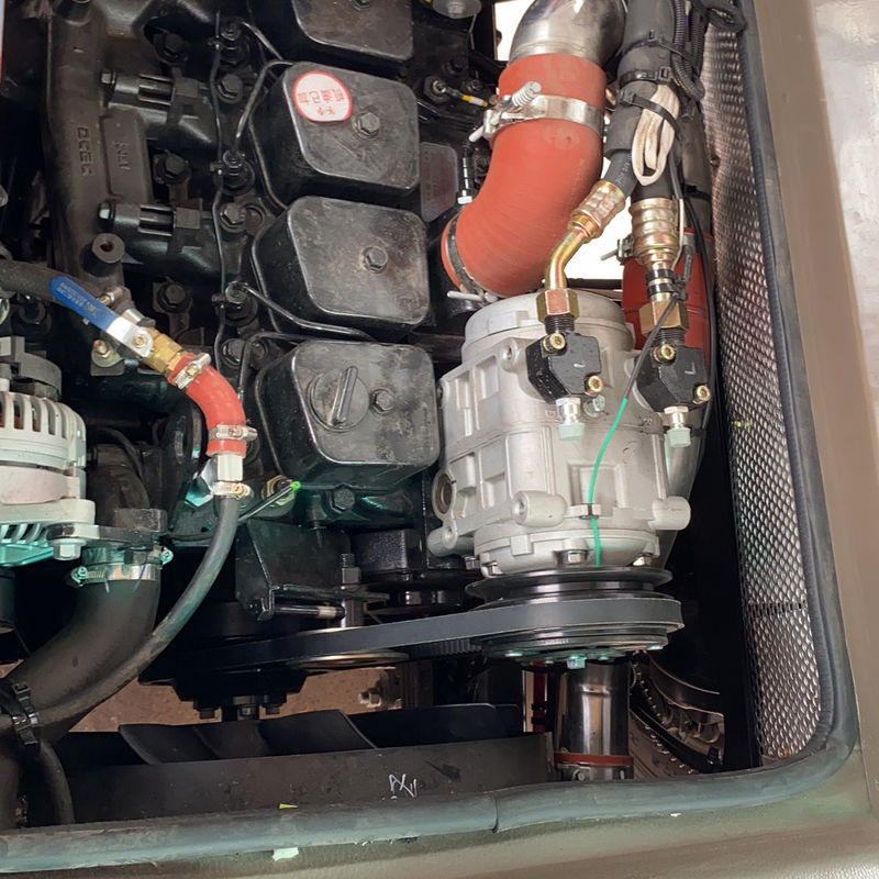 RHDトヨタ 30人座 オースターバス ディーゼル燃料タイプ 4 6L エンジン容量