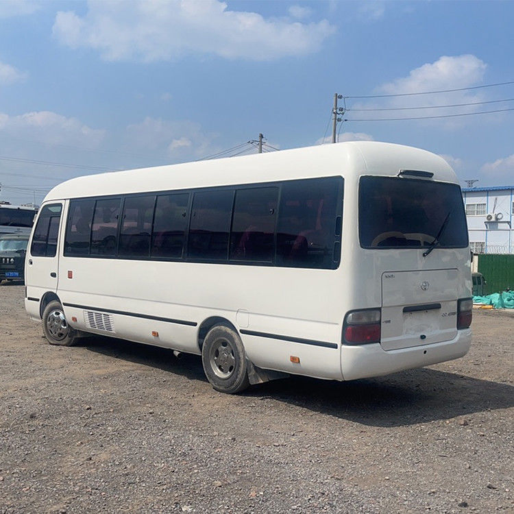 設計 30人乗りトヨタコースターバス 4L エンジン容量 113/5200kw マックスパワー