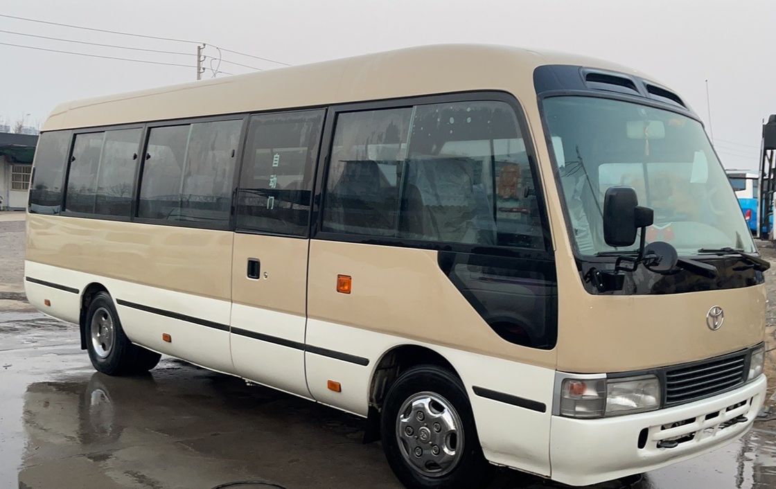 7.00R16 タイヤ トヨタコースターバスのカスタマイズされた座席 EQ6701LHT 19-30座