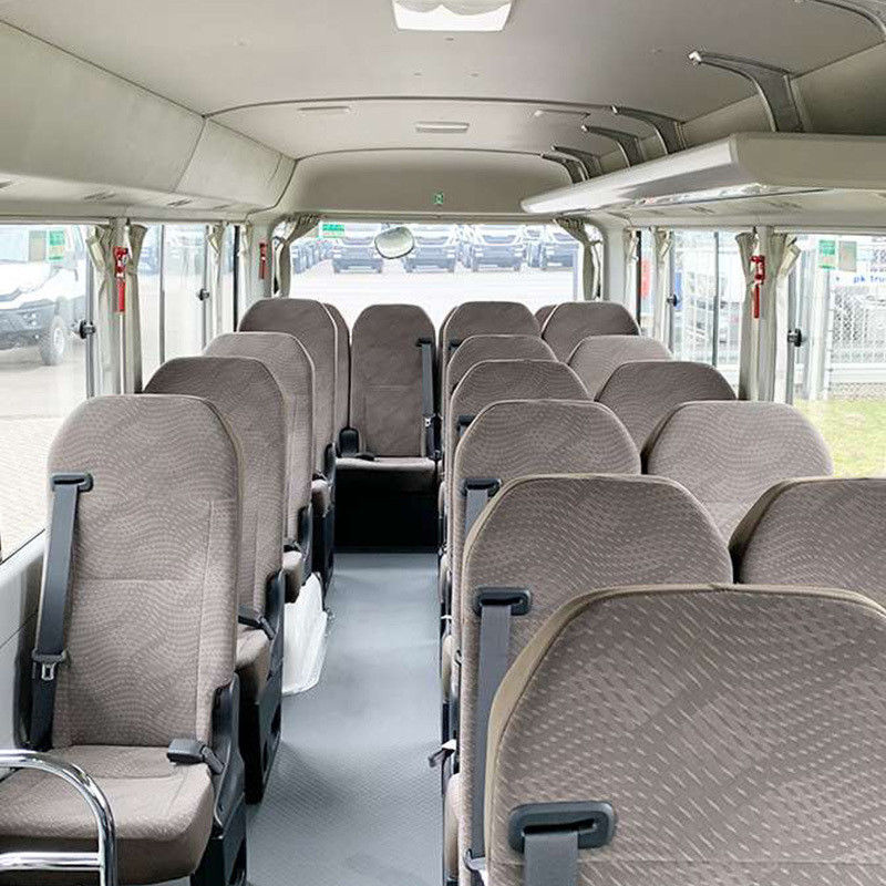 ディーゼルエンジンと2.7m3の荷物室の容量