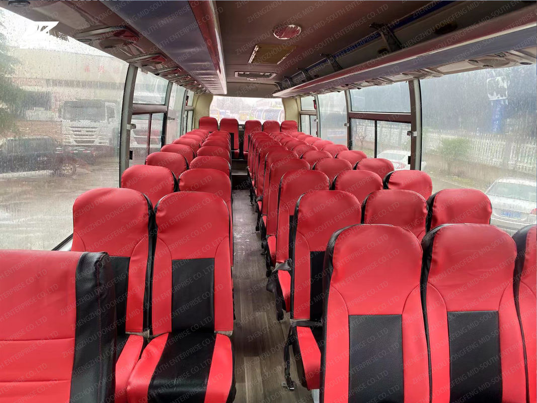 57席の中国人専用バス 11R22.5タイヤと最大速度100km/h