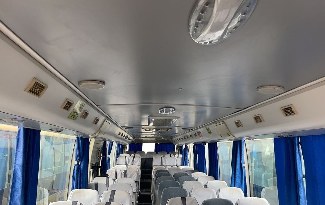 64 1 2 3 座席容量 整備されたディーゼルエンジンを備えた古着バス