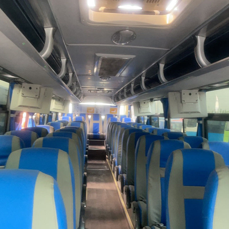 65-67 座席 手動トランスミッションとユーロ4 排放基準のLHD バス