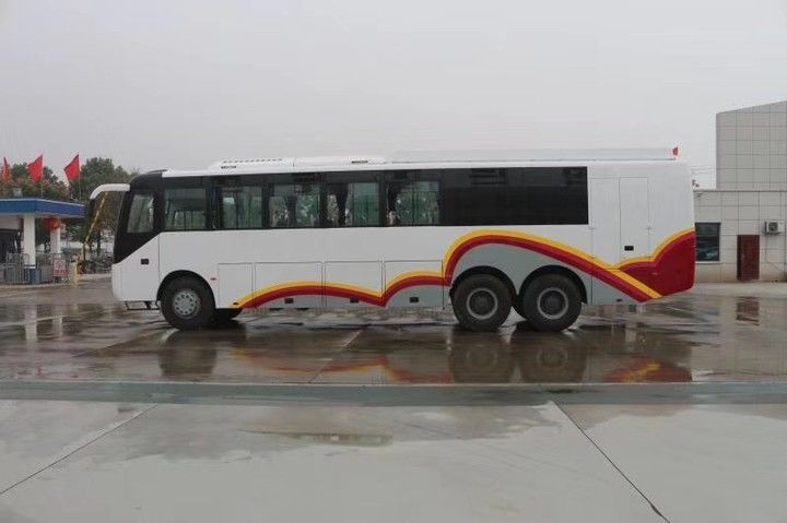 55 席 右手運転 右側の方向座席付きの中古豪華バス