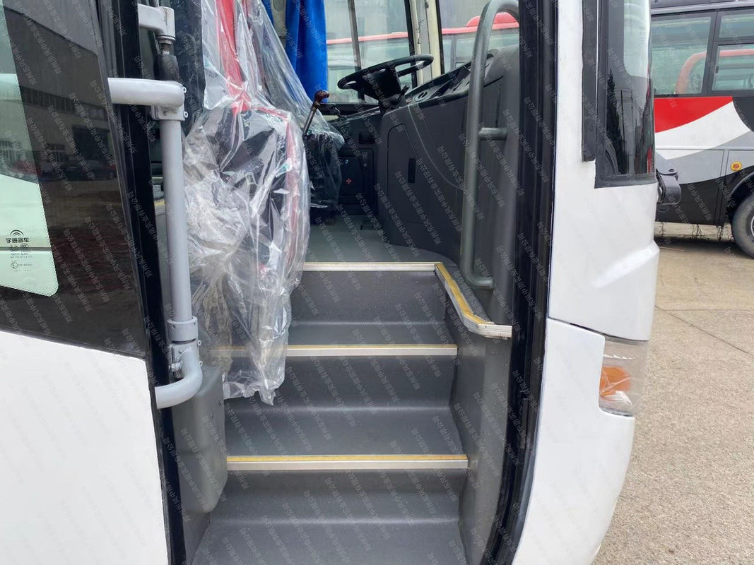 3300mmホイールベース A/C 装備 ユートンバス 高級ディーゼル旅客輸送に最適