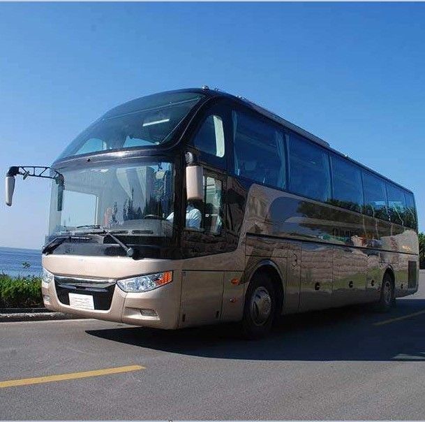 2550MM 総幅 ユーロ4排出量基準の60人乗りの豪華ツアーバス