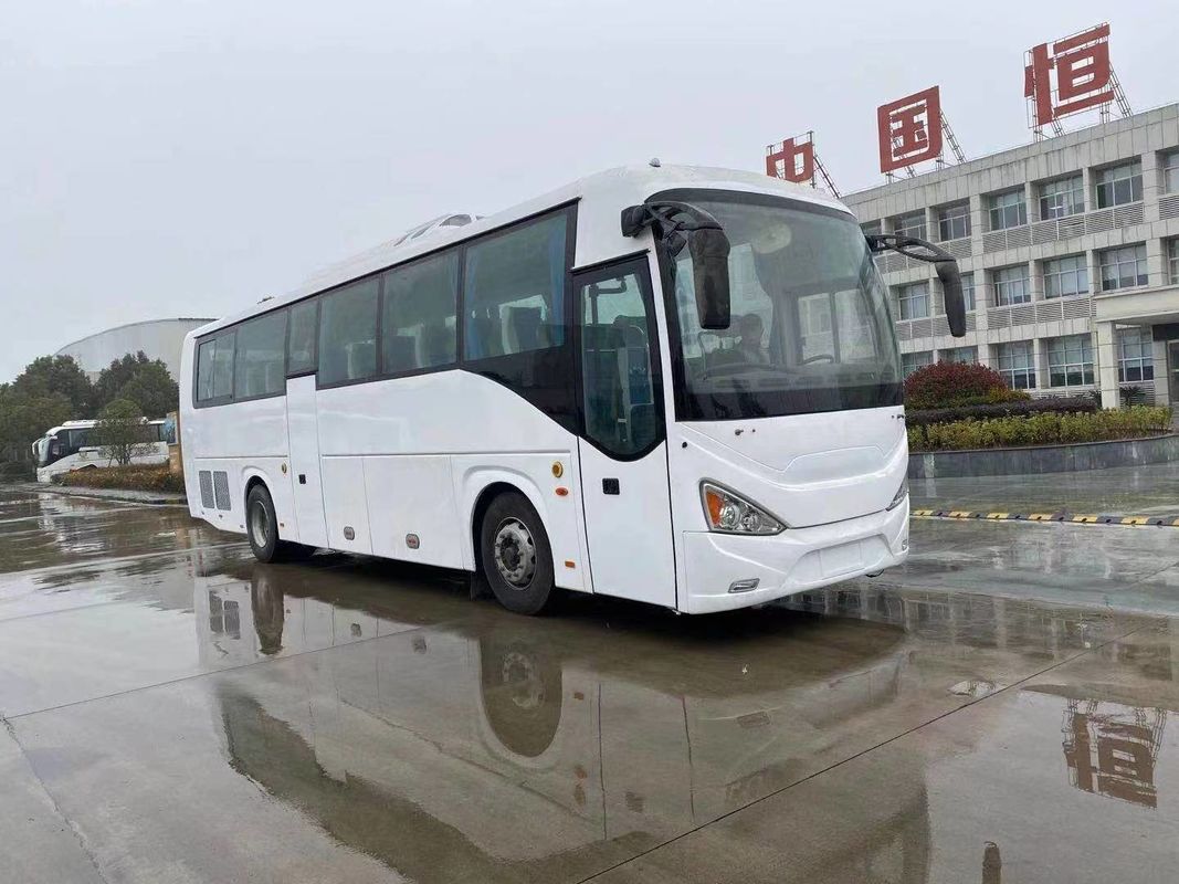 12m 50座用 4GR エンジンモデルで最大速度200km/hの豪華バス