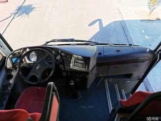 12m 観光バス 2010 55席と広々とした座席配置の古車バス