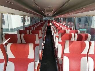 12m 観光バス 2010 55席と広々とした座席配置の古車バス