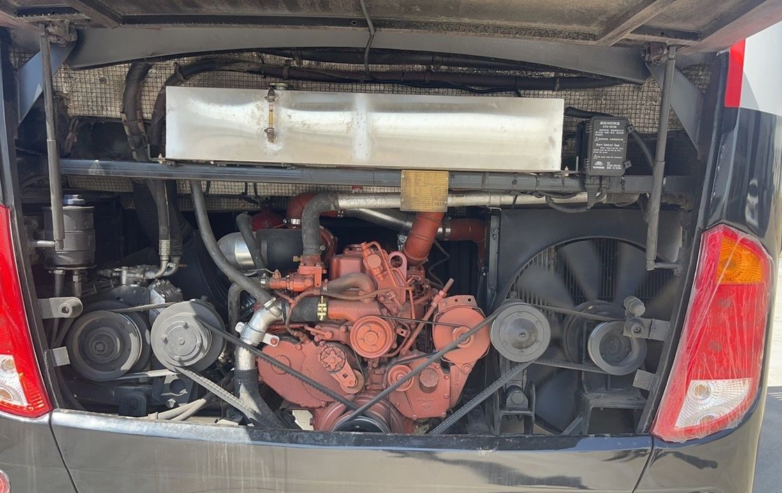 65人乗りのマニュアルバスは,ディーゼル燃料タイプと総高3290mm