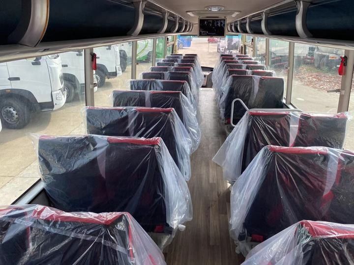 65 席 乗用バス バス バス 状態良好 エンジン容量 6 8L