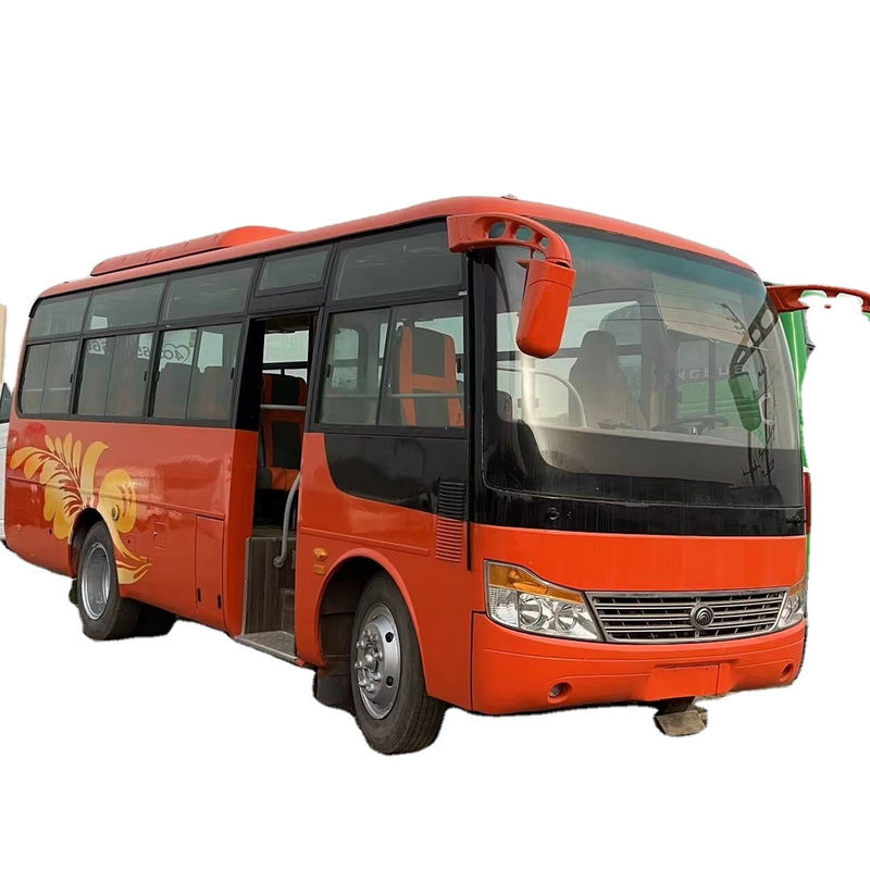 3300mmのホイールベースと90Lの燃料タンク容量
