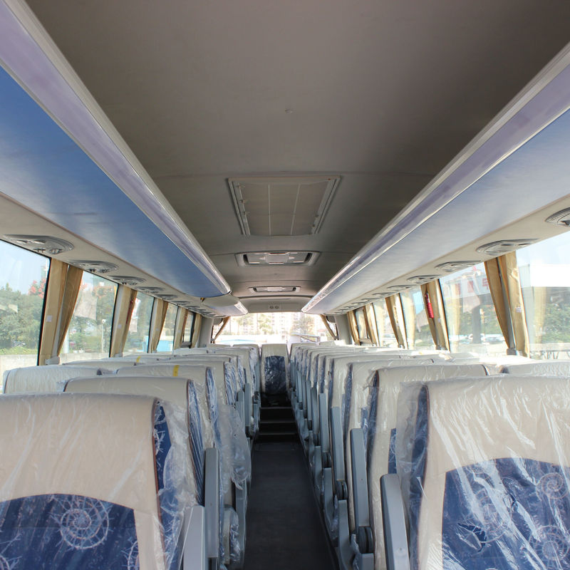 南アフリカでFF/2WD駆動システムを持つ30席ディーゼル10mの中古バスマニュアルユーロ3