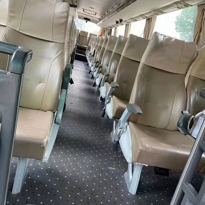 10.5m 観光都市バス 33人の乗客 YC6J220-30 エンジンのドバイのバス