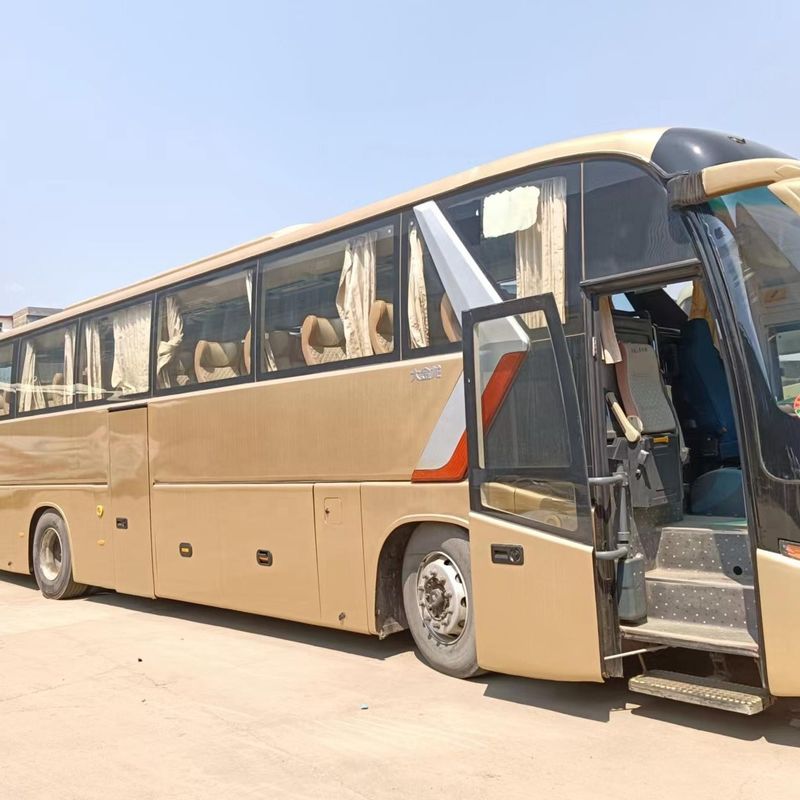 左手運転手 70人乗り バス 豪華ツアー パスナー バス 排気基準ユーロ4