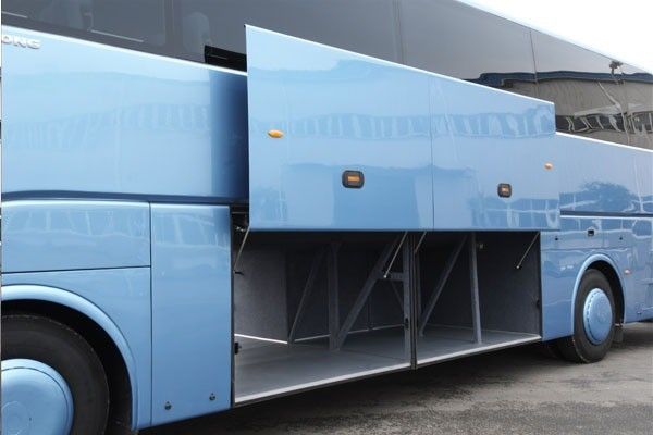 ステアリング 60 席 12m カミンズ エンジン 中古 バスとバス