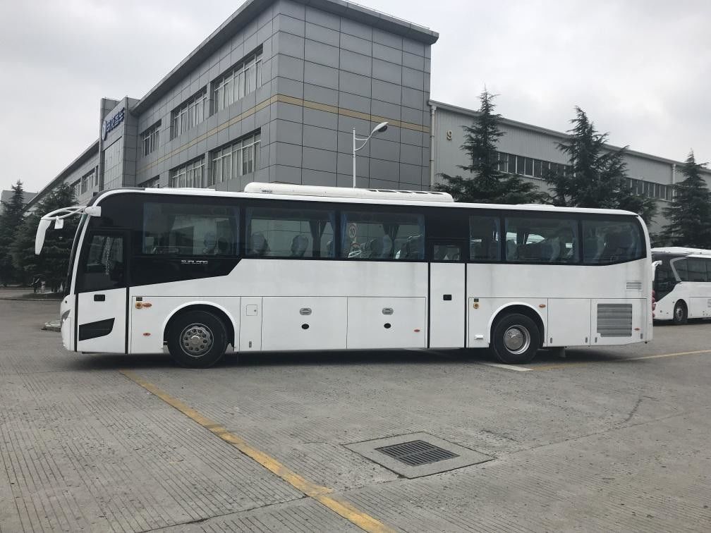 12000*2550*3830mm 中古バス 高級RHDバス 39席で2200rpm定速