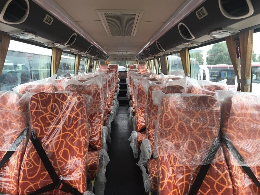 12000*2550*3830mm 中古バス 高級RHDバス 39席で2200rpm定速