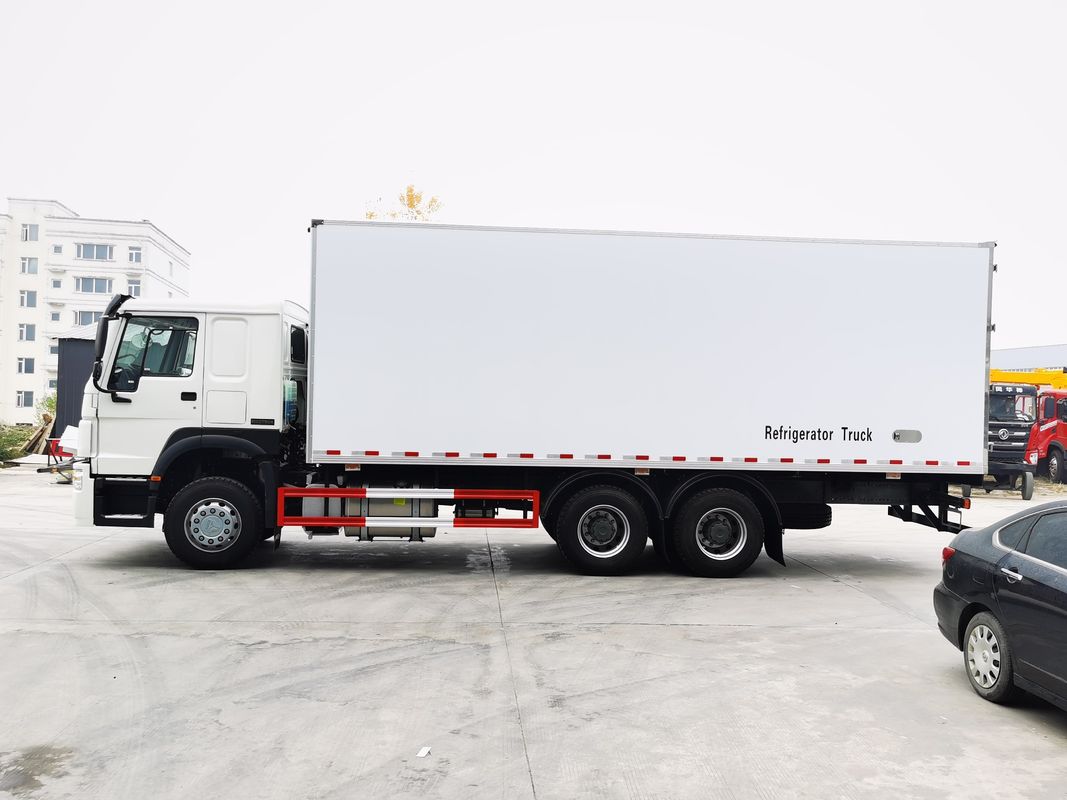 マイナス18〜20°Cの温度範囲 Sinotruk HOWO 6x4 冷蔵庫バン トラック