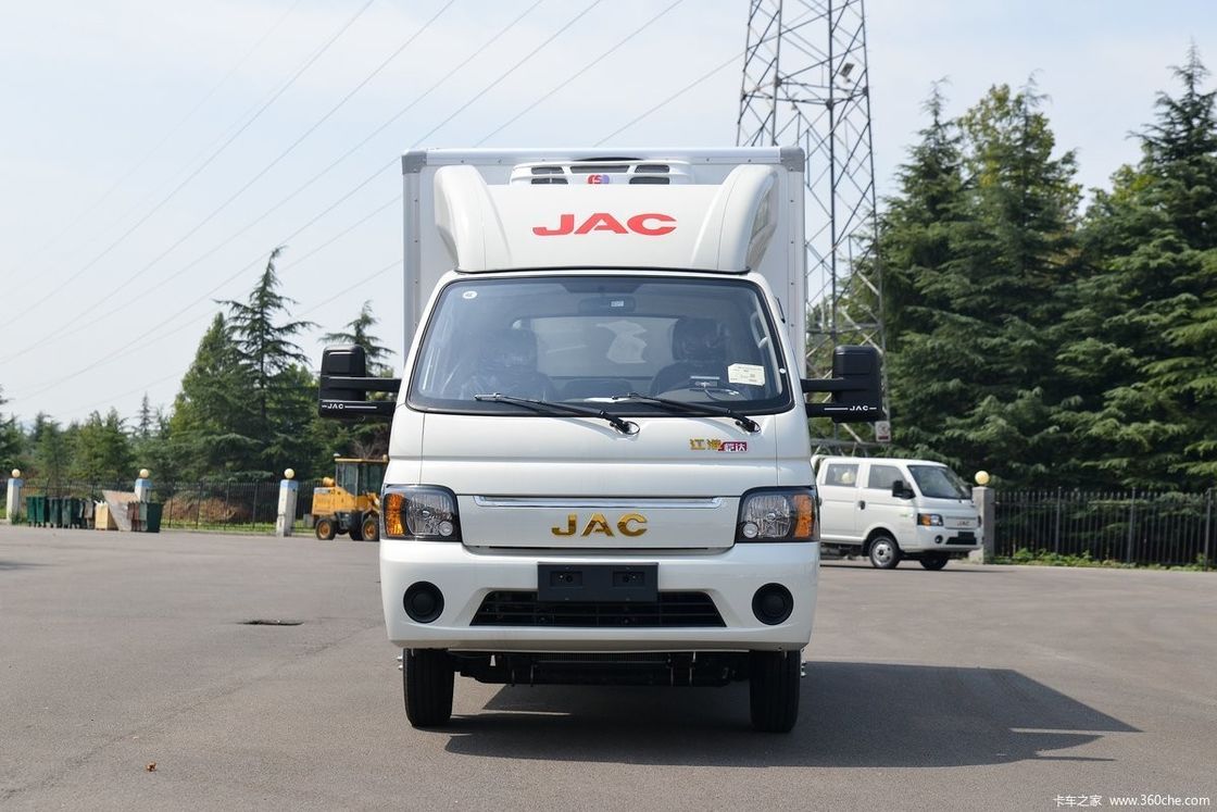 130HP JAC 輸送用冷蔵トラック 4x2 GVW≤5T ディーゼル燃料冷蔵庫
