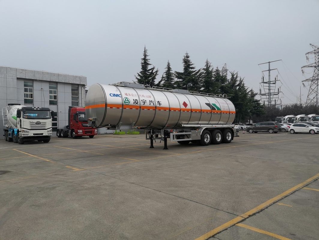 32100/31800 KG 名乗荷重 CIMC LINYU 8*4 アルミ合金液体燃料タンカートレーラー