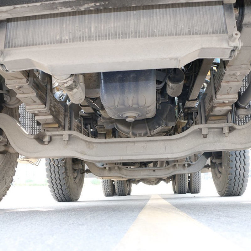 16トンの持ち上げ能力 350hp 8*4 トラッククレーン 電子安定制御システム