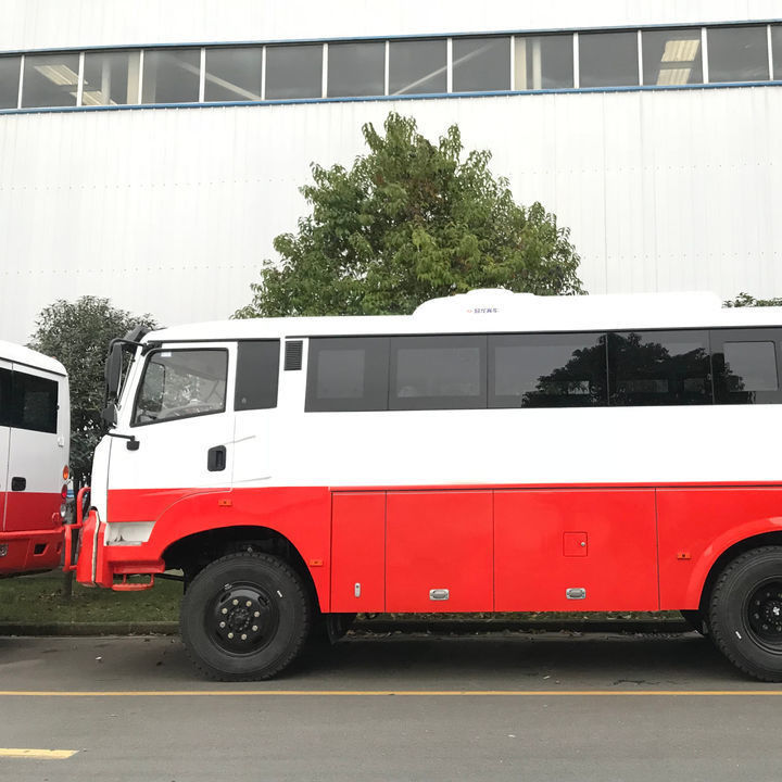 EURO 3 ディーゼル 4x4 オフロード バス 4890kg 名乗荷重と6700ml 排放容量