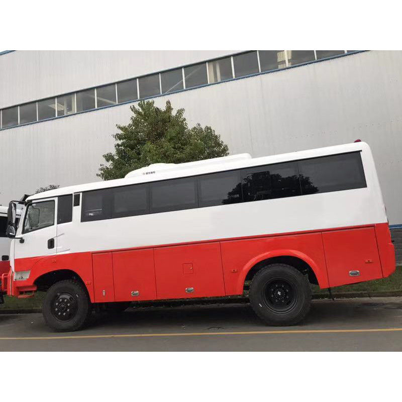 7.5 メートル フロント エンジン 29 座席 4X4 標準市場のためのドンフェンオフロードコーチバス