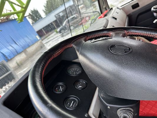 ズームライン ZTC800V 中古 80トンのトラッククレーン 80000KG重量と8気筒ディーゼルエンジン