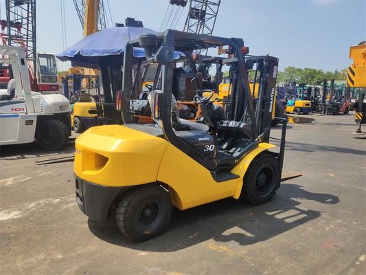 3t 建設用フォークリフト 14.4 kw のモーターパワー