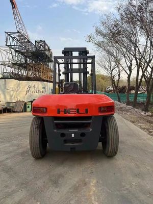 10トンのディーゼル 4x4フォークリフト cpcd100 3m 4.5m 6m ヘリによる機械修理工房