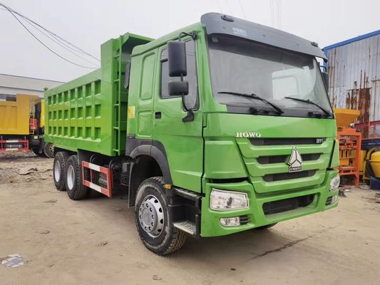 LHD SINO TRUCK HOWO 371HP 6x4 2人の乗客のための重用ダンプティッパートラック