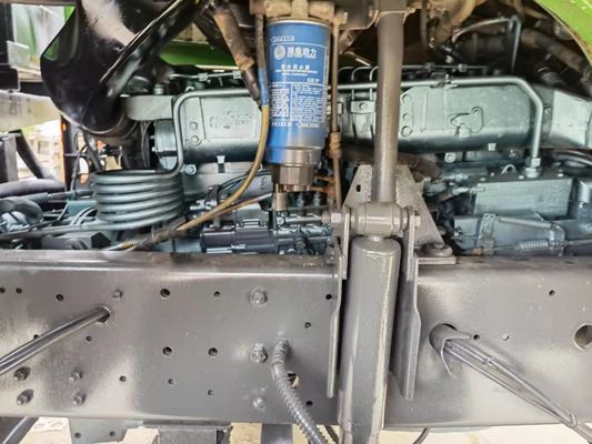 LHD SINO TRUCK HOWO 371HP 6x4 2人の乗客のための重用ダンプティッパートラック